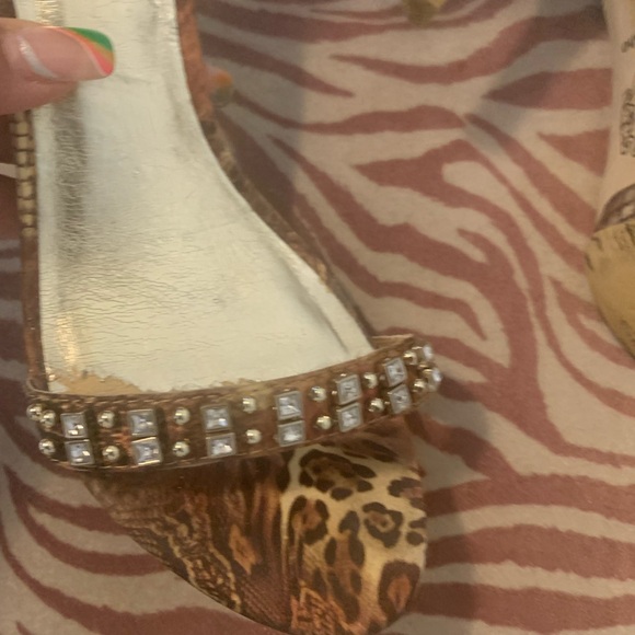 Elegant Rhinestone Embellished Zigi SoHo Heels - Picture 9 of 11